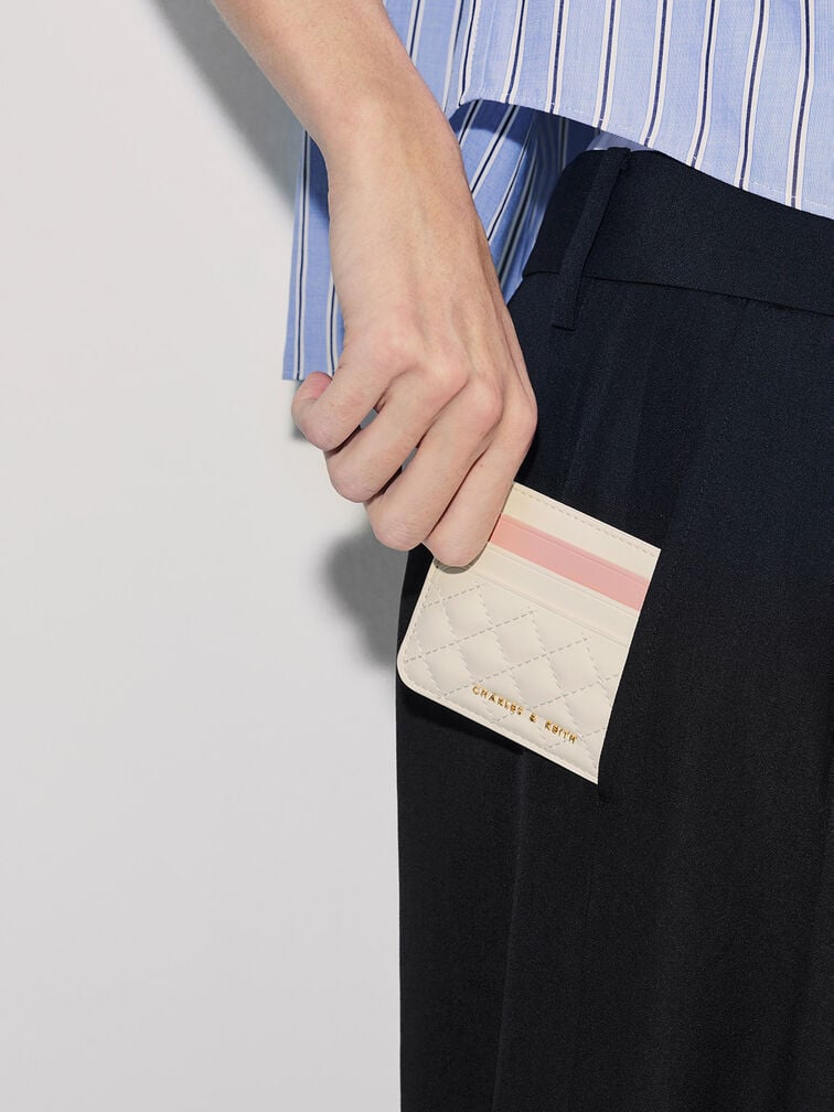 Quilted Card Holder /CHARLES & KEITH/